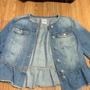 Kensie ruffled Jean jacket